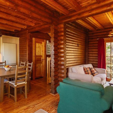 Paradise Chalet 上特里卡拉 外观 照片